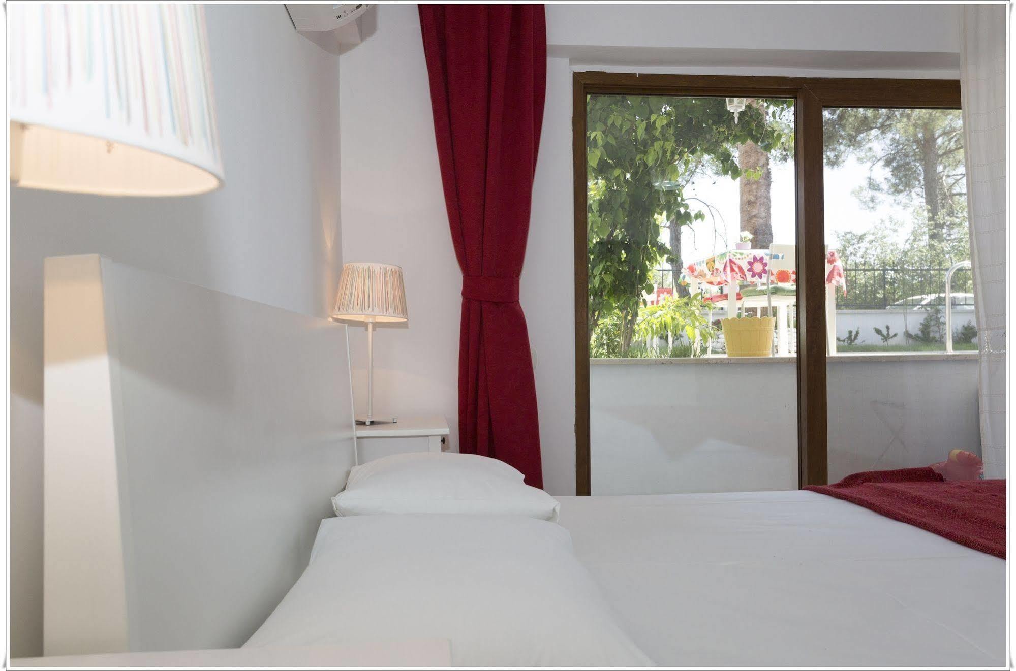 Ayka Hotel Akyaka  Extérieur photo